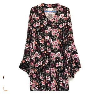 🌻CLOSET CLOSING EVERYTHING $5🌻 Rose Floral 1X